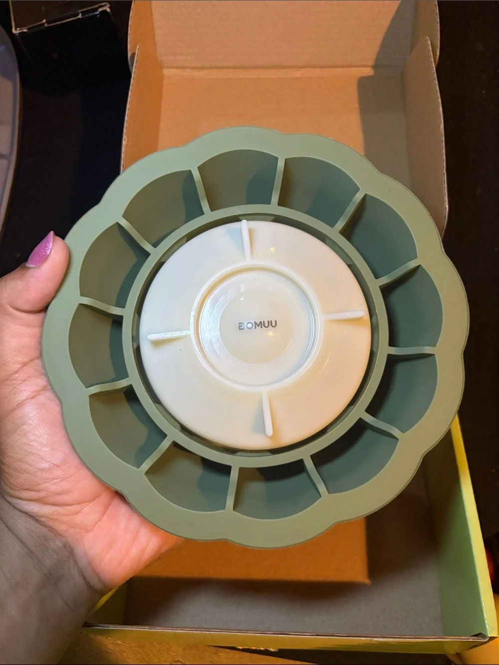 Yellow Dog Liquid Food Bowl - Durable Pet Feeding Dish